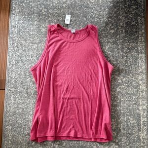 Pink ribbed flowy tank top